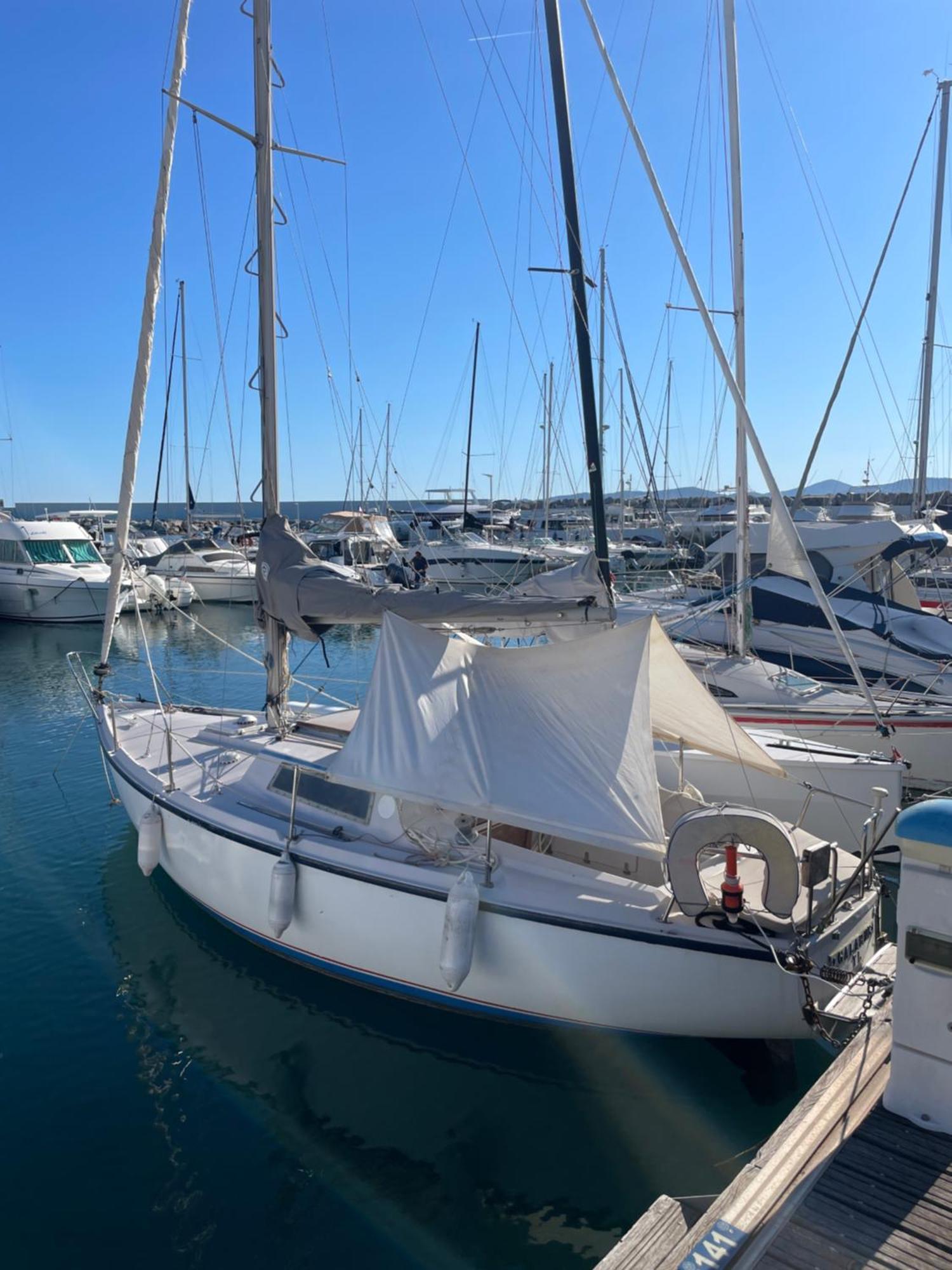 Yacht Galarne Botel