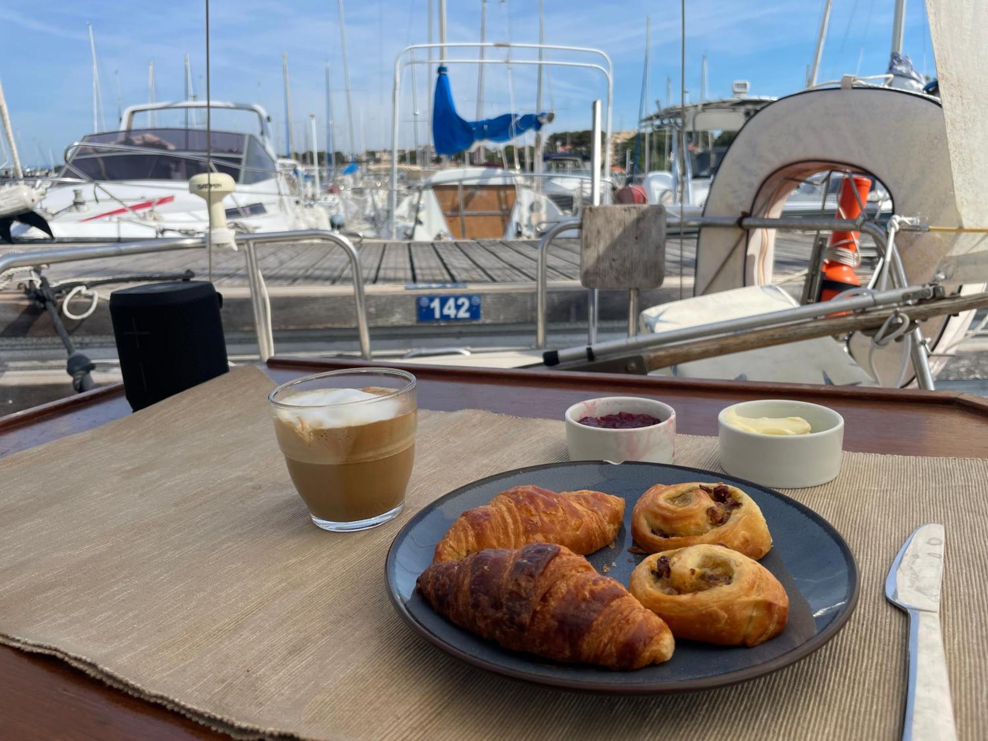 Botel Yacht Galarne